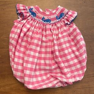Adorable summer bubble. Perfect for a beach trip